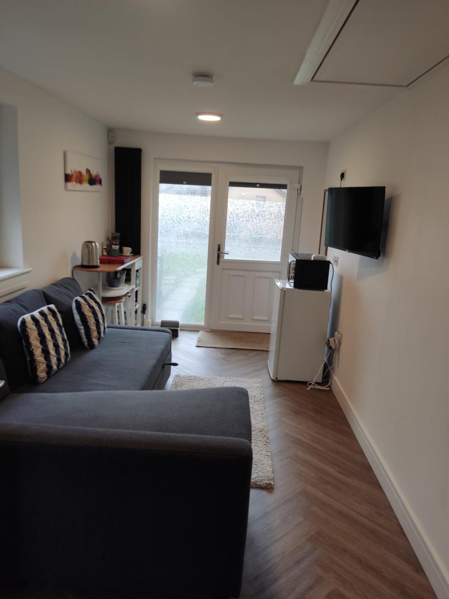En-Suite Double Room With Private Entrance 에든버러 외부 사진
